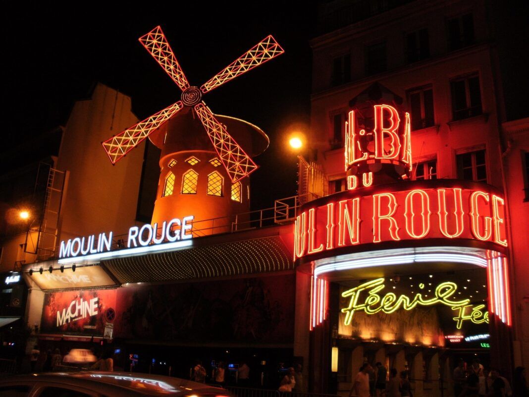 Discover the best of France & a sense of community with Detours Travel